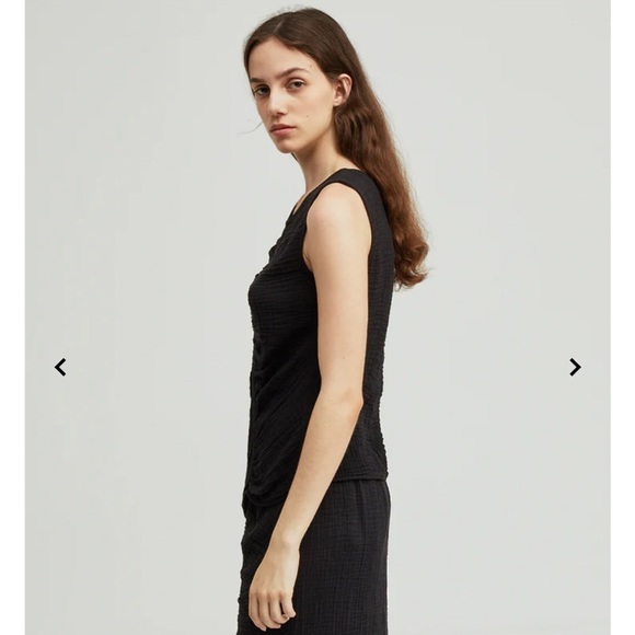 RAQUEL ALLEGRA
Gathered Gauze Cinch Tank 0 - Picture 2 of 11